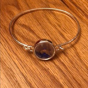 Bracelet with sapphire jewels